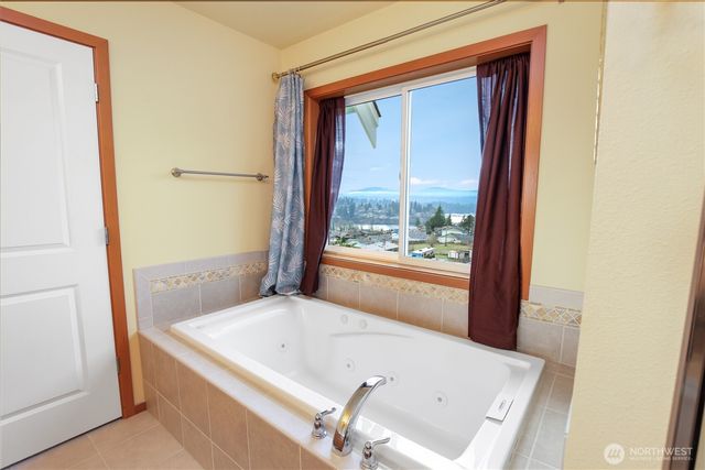 3215 Rickey Road NE, Bremerton, WA 98310