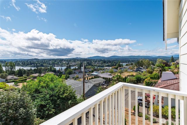 3215 Rickey Road NE, Bremerton, WA 98310