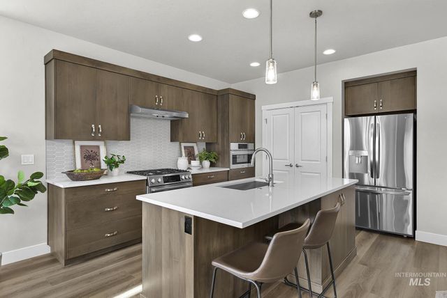 10455 Loneleaf Dr, Nampa, ID 83687