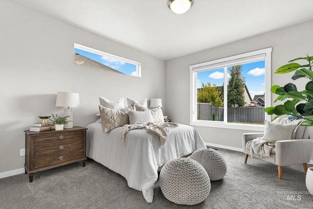 10455 Loneleaf Dr, Nampa, ID 83687