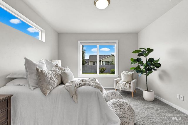 10455 Loneleaf Dr, Nampa, ID 83687