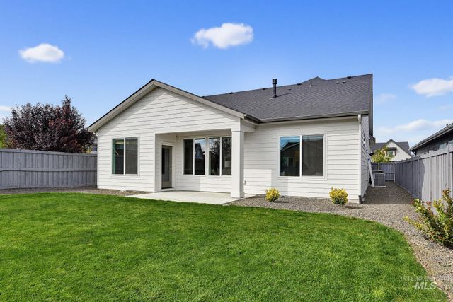 10455 Loneleaf Dr, Nampa, ID 83687