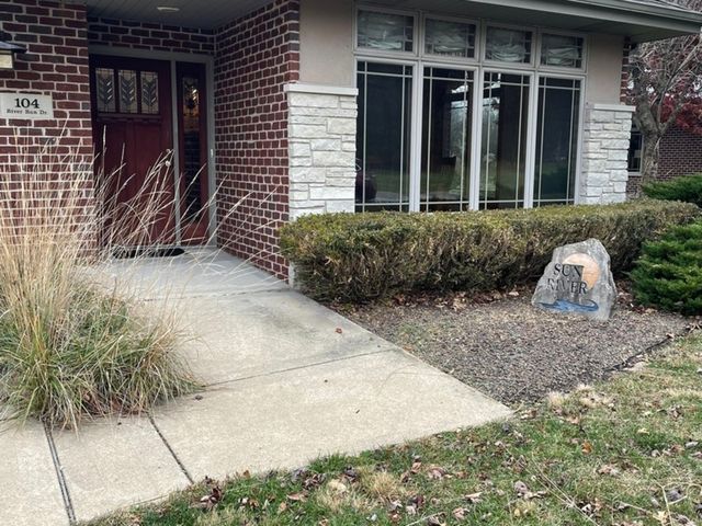 104 River Run Drive, St. Anne, IL 60964