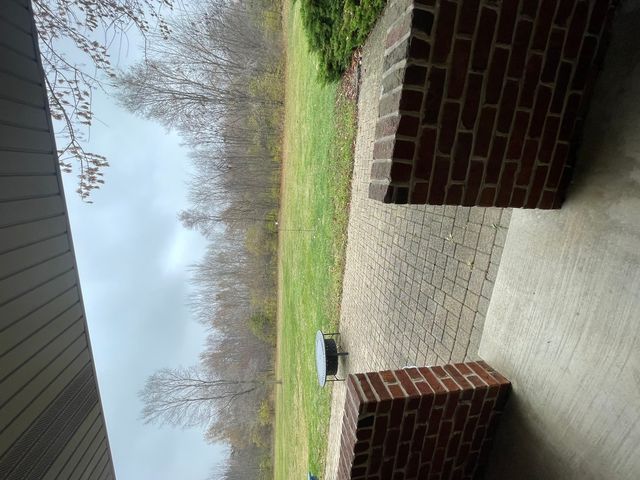 104 River Run Drive, St. Anne, IL 60964