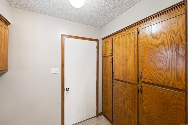 201 Meadow Lynn Drive, Morrilton, AR 72110