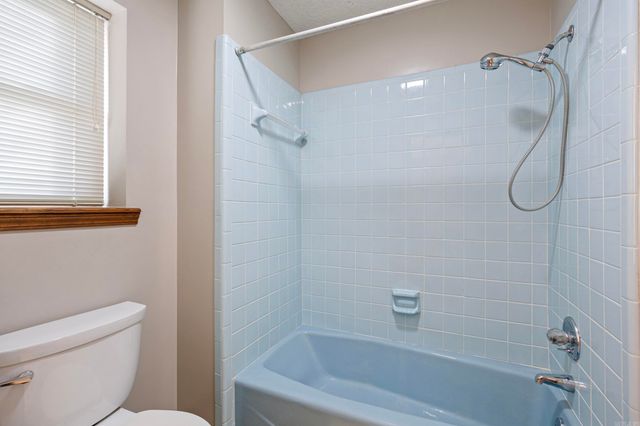 201 Meadow Lynn Drive, Morrilton, AR 72110