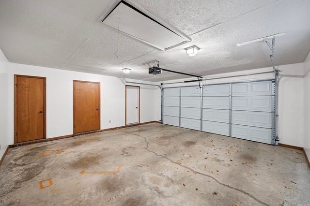 201 Meadow Lynn Drive, Morrilton, AR 72110