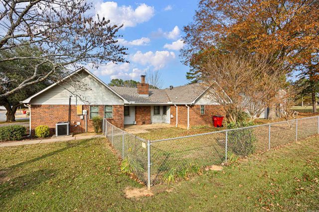 201 Meadow Lynn Drive, Morrilton, AR 72110