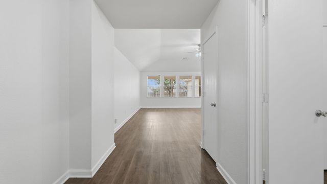 1529 Cardinal Way, Aubrey, TX 76227