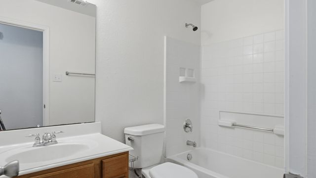 1529 Cardinal Way, Aubrey, TX 76227