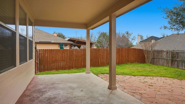 1529 Cardinal Way, Aubrey, TX 76227