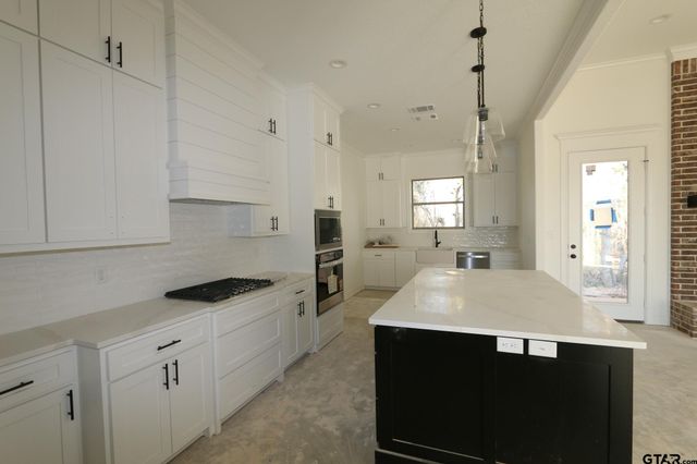 11786 Jayden Lane, Tyler, TX 75703