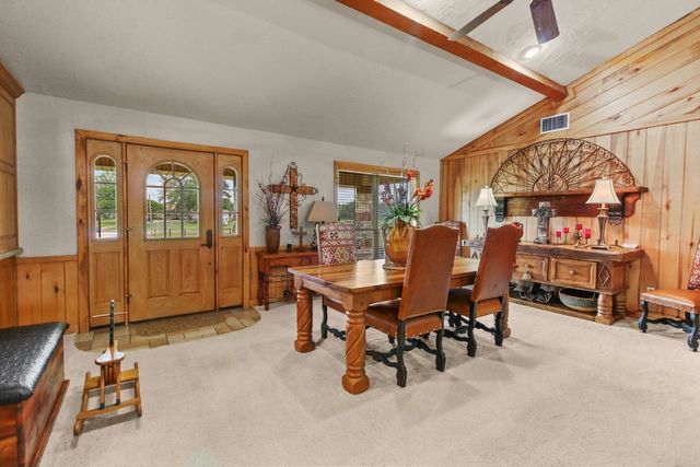 1325 Kings Rd, Marshall, TX 75672
