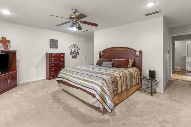 1325 Kings Rd, Marshall, TX 75672