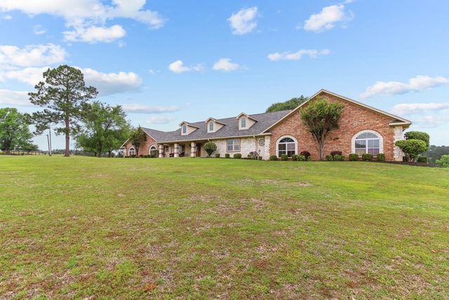 1325 Kings Rd, Marshall, TX 75672