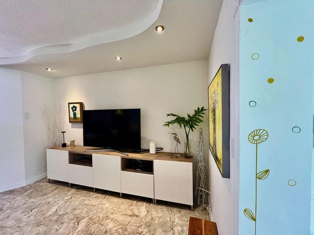 5121 W Oakland Park Boulevard 311, Lauderdale Lakes, FL 33313