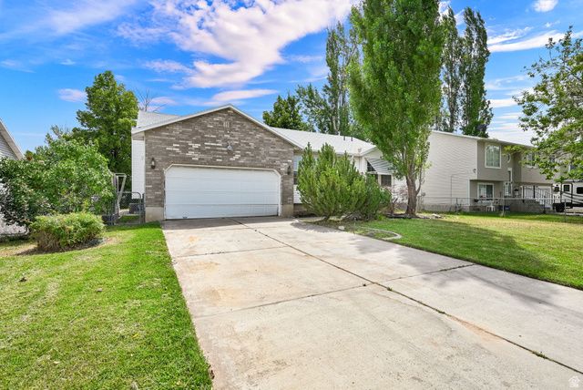 936 N 750 W, Clinton, UT 84015