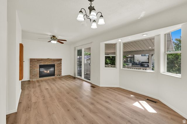936 N 750 W, Clinton, UT 84015