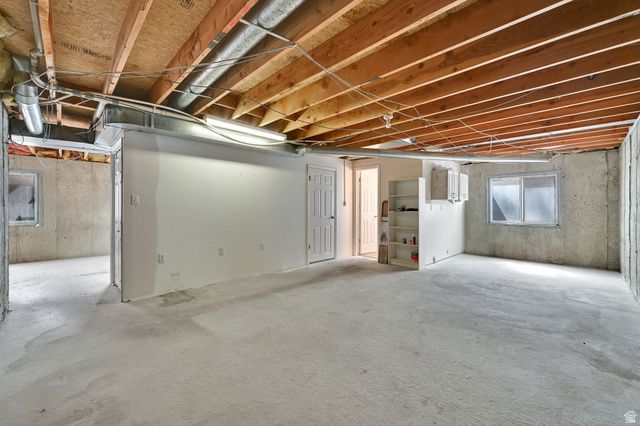 936 N 750 W, Clinton, UT 84015