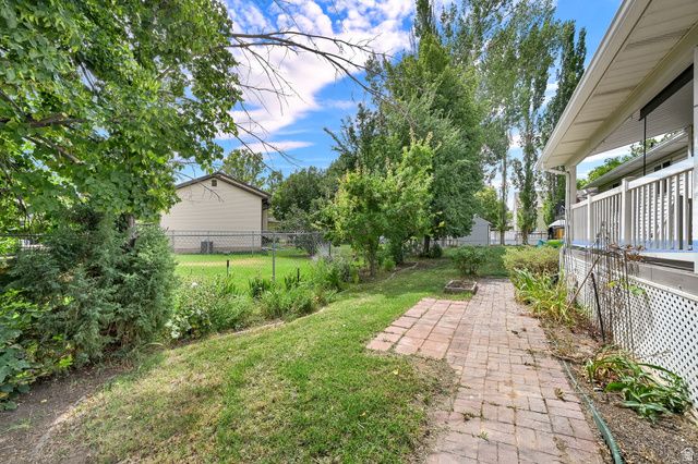 936 N 750 W, Clinton, UT 84015
