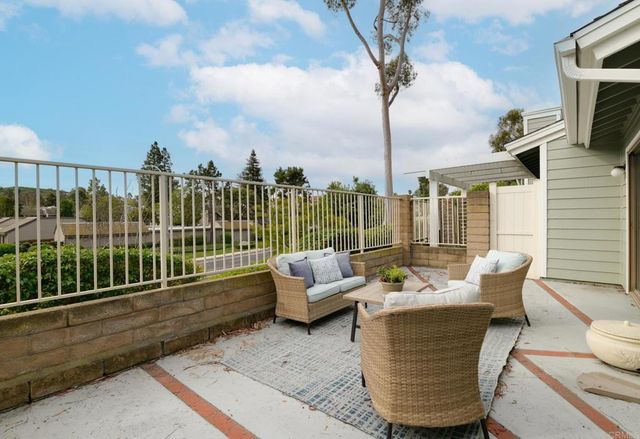 1065 Brewley Lane, Vista, CA 92081