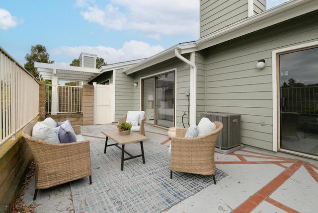 1065 Brewley Lane, Vista, CA 92081