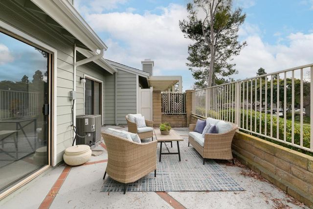 1065 Brewley Lane, Vista, CA 92081