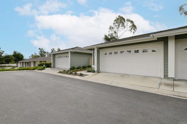 1065 Brewley Lane, Vista, CA 92081