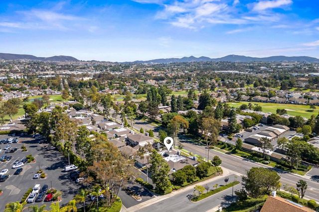 1065 Brewley Lane, Vista, CA 92081