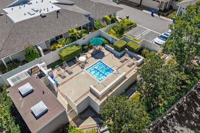 1065 Brewley Lane, Vista, CA 92081