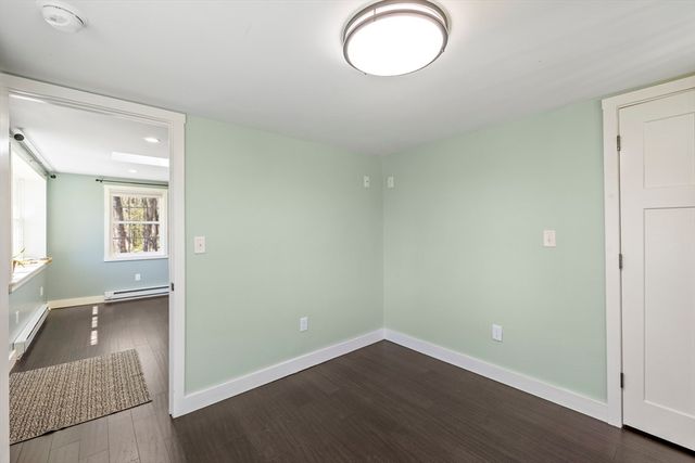 18 Oak Ridge Dr, Charlton, MA 01507