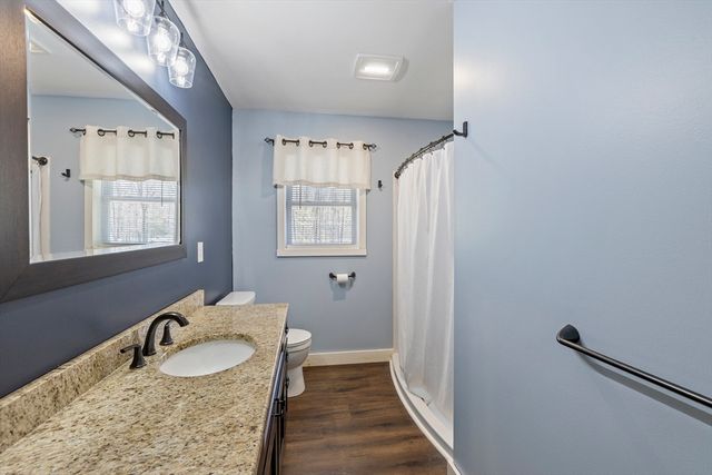 18 Oak Ridge Dr, Charlton, MA 01507