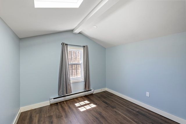 18 Oak Ridge Dr, Charlton, MA 01507