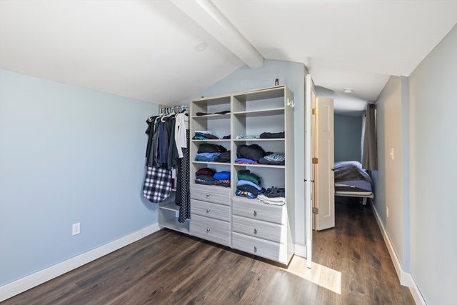 18 Oak Ridge Dr, Charlton, MA 01507