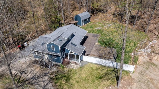 18 Oak Ridge Dr, Charlton, MA 01507