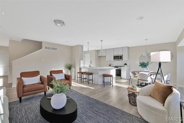 2 Burlington at Rosewood Grove, Lake St Louis, MO 63367