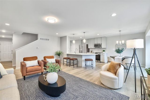 2 Burlington at Rosewood Grove, Lake St Louis, MO 63367