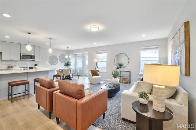 2 Burlington at Rosewood Grove, Lake St Louis, MO 63367