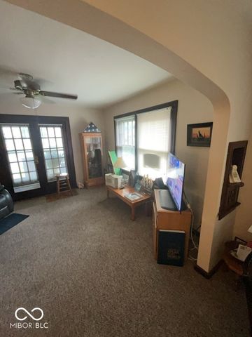 4910 E 10th Street, Indianapolis, IN 46201