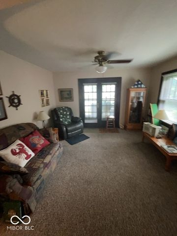 4910 E 10th Street, Indianapolis, IN 46201