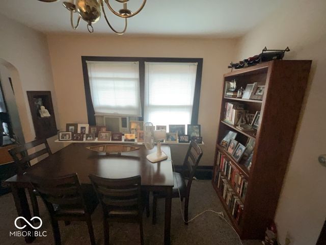 4910 E 10th Street, Indianapolis, IN 46201