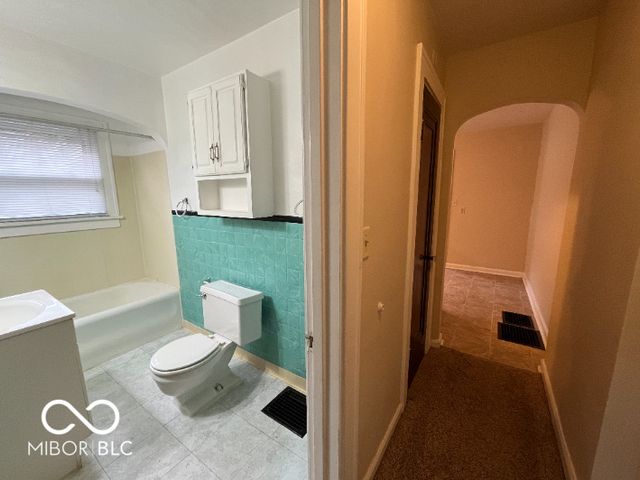 4910 E 10th Street, Indianapolis, IN 46201