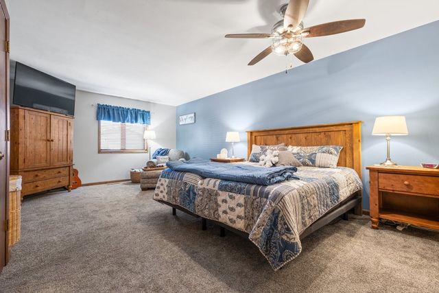 822 SE 10th Street, Ankeny, IA 50021