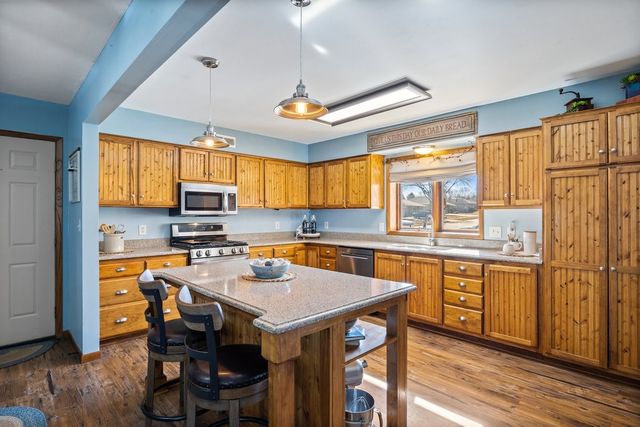 822 SE 10th Street, Ankeny, IA 50021