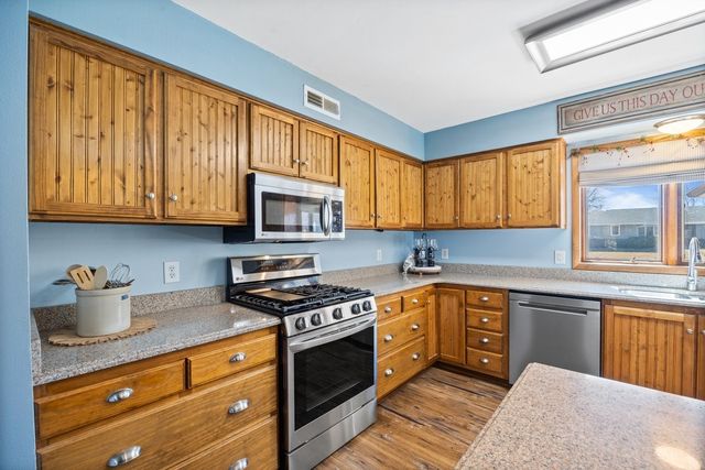 822 SE 10th Street, Ankeny, IA 50021