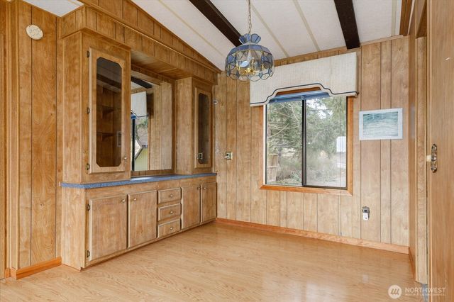 1677 Penn Cove Road, Oak Harbor, WA 98277