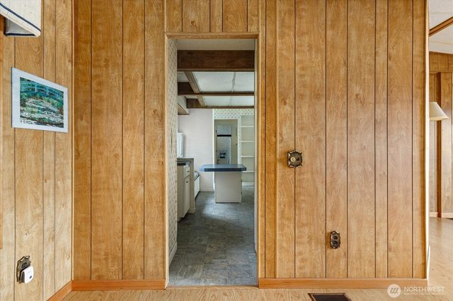 1677 Penn Cove Road, Oak Harbor, WA 98277