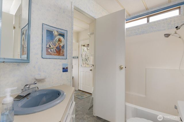 1677 Penn Cove Road, Oak Harbor, WA 98277