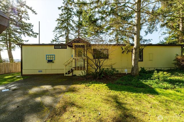 1677 Penn Cove Road, Oak Harbor, WA 98277