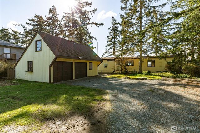 1677 Penn Cove Road, Oak Harbor, WA 98277